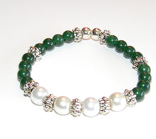 Load image into Gallery viewer, Jewelry- Jade Green bead bracelet