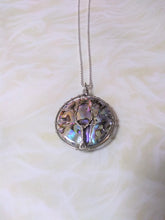 Load image into Gallery viewer, Jewelry- Necklace with Abalone shell pendant